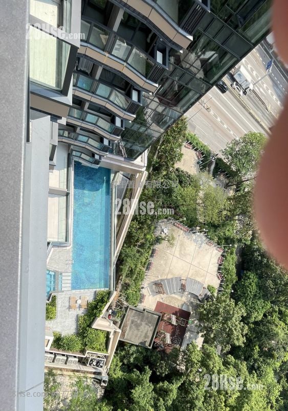 Uptown East Rental Studio , 1 Bathroom 273 ft²