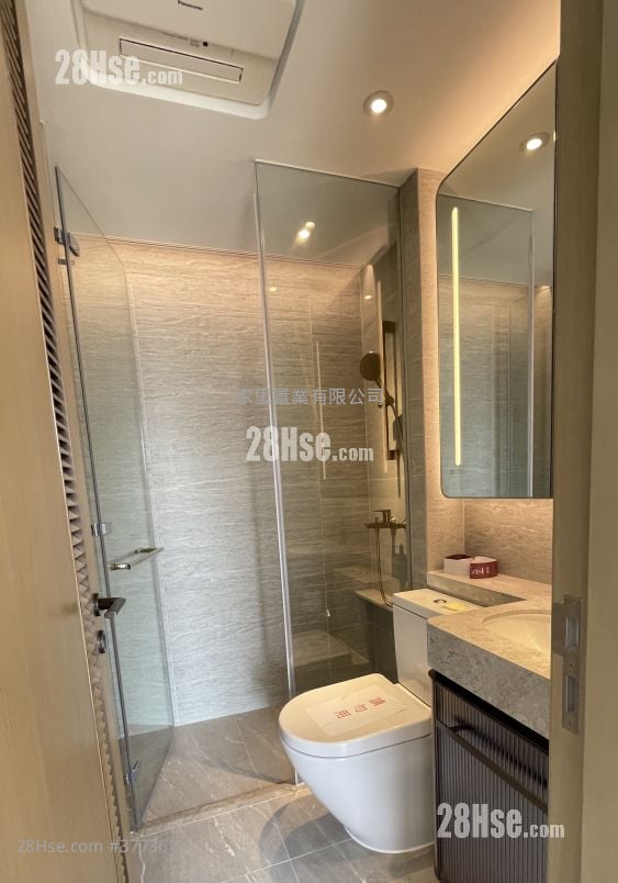 Uptown East Rental Studio , 1 Bathroom 273 ft²