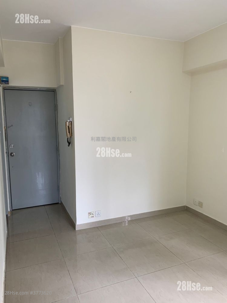 金马大厦 售盘 2 房 , 1 浴室 296 平方尺