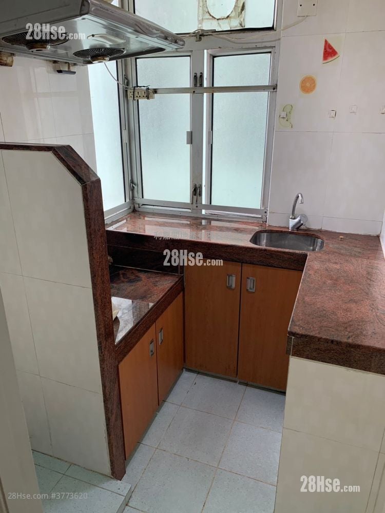 金马大厦 售盘 2 房 , 1 浴室 296 平方尺