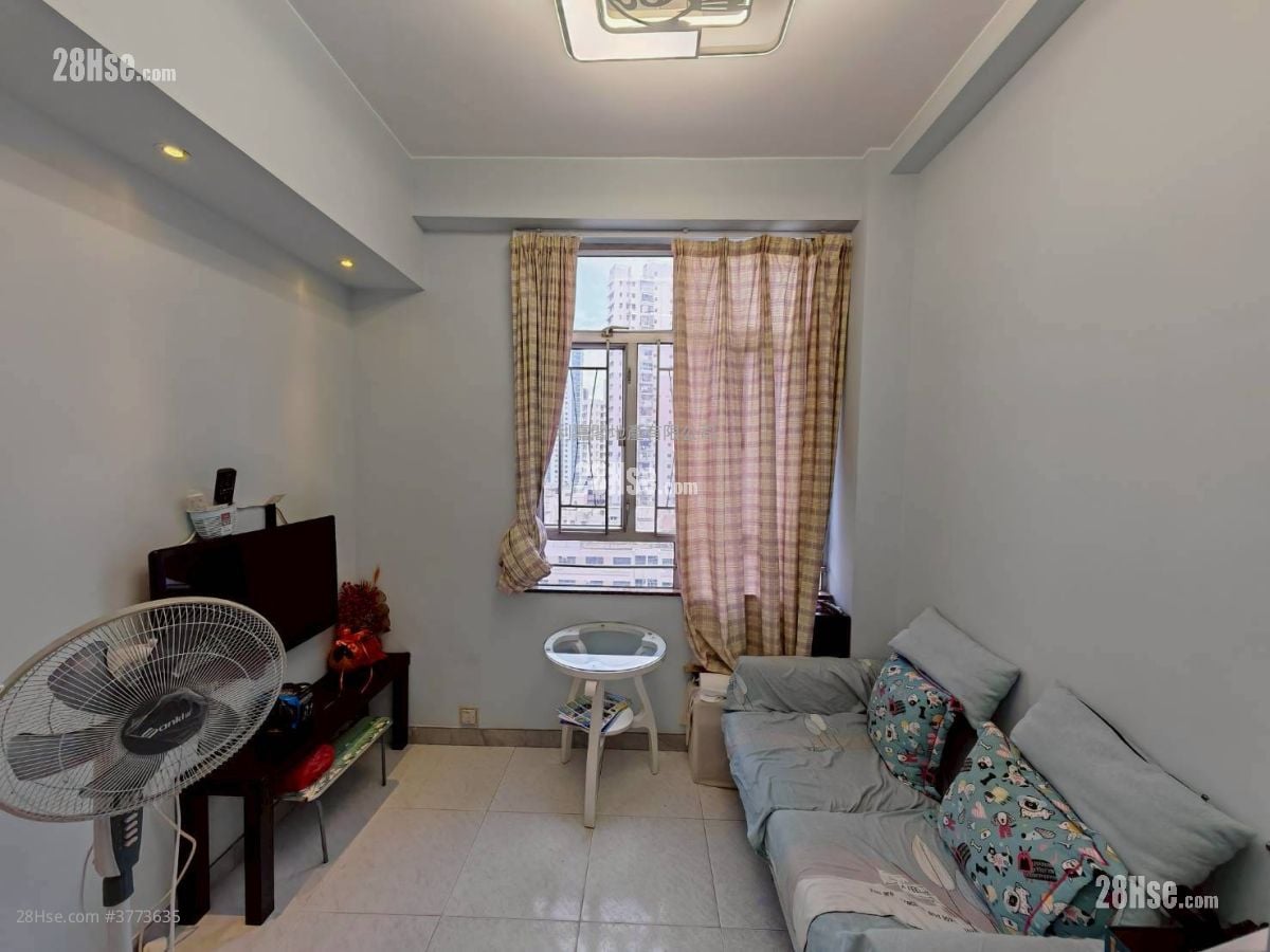 Wun Fat Building Sell 2 Bedrooms , 1 Bathroom 269 ft²