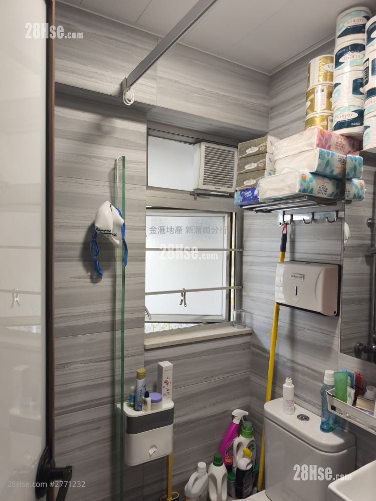 采颐花园 售盘 3 房 , 2 浴室 588 平方尺