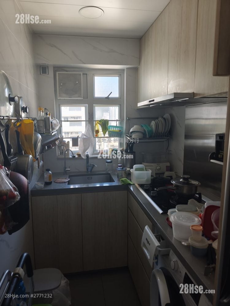 采颐花园 售盘 3 房 , 2 浴室 588 平方尺