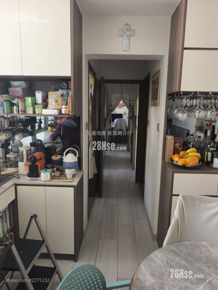 采颐花园 售盘 3 房 , 2 浴室 588 平方尺