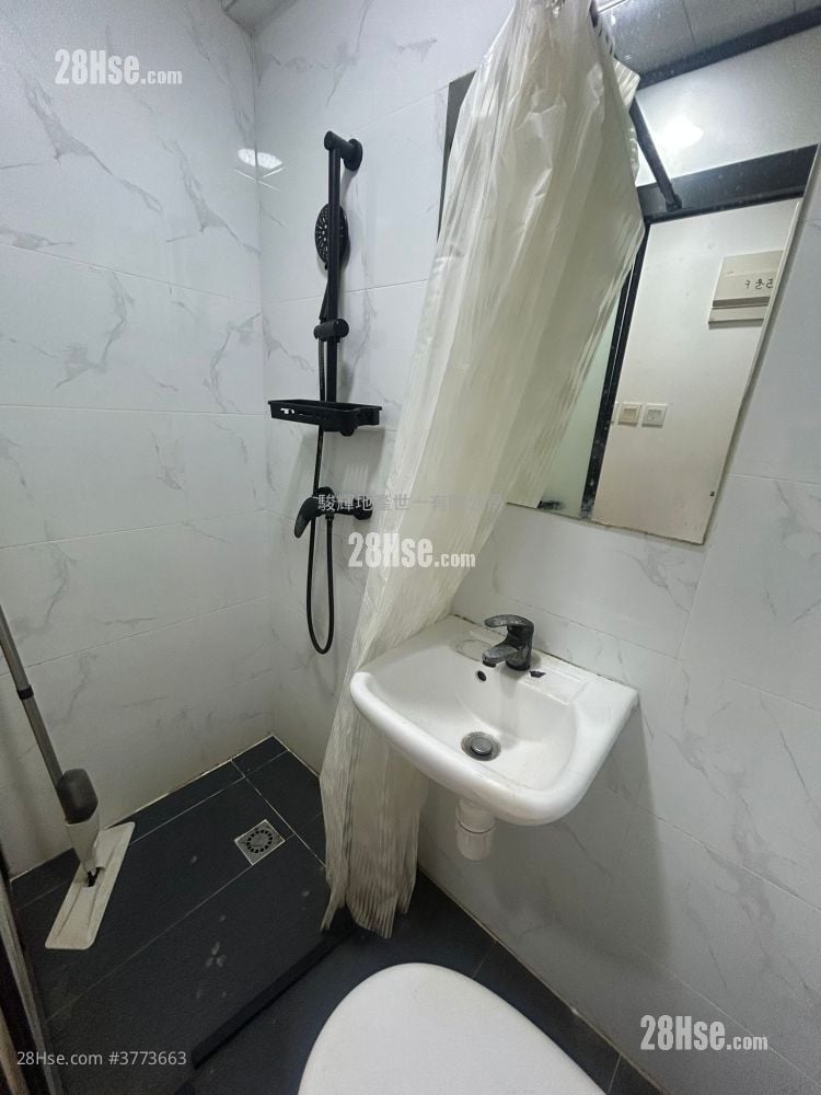 Alpha House Rental 1 Bedroom , 1 Bathroom 160 ft²