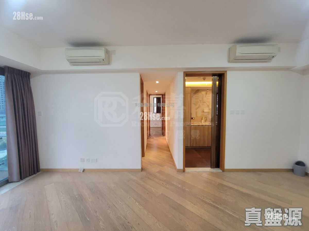 One Kai Tak(Ii) Sell 3 Bedrooms 799 ft²
