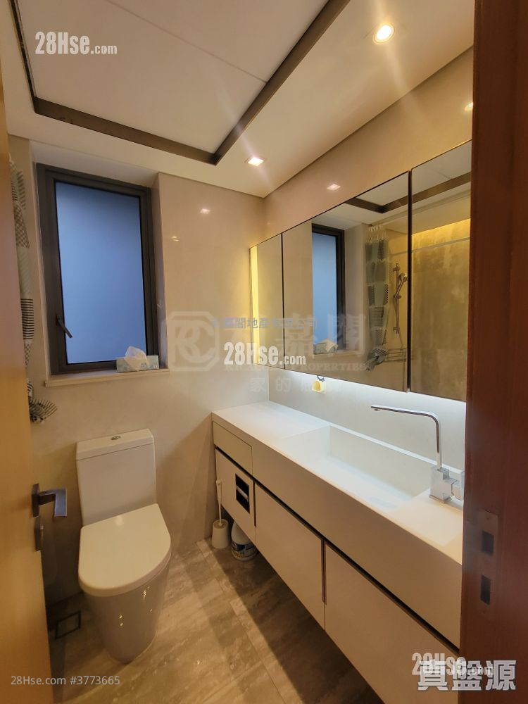 One Kai Tak(Ii) Sell 3 Bedrooms 799 ft²