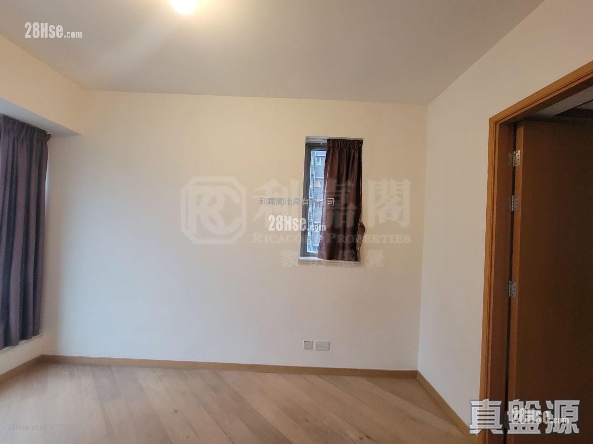 One Kai Tak(Ii) Sell 3 Bedrooms 799 ft²