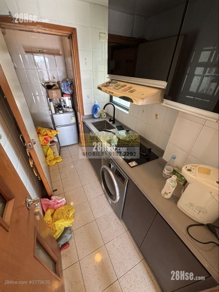 Yau On Court Sell 2 Bedrooms , 1 Bathroom 318 ft²