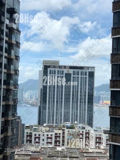 Fleur Pavilia Sell 4 Bedrooms , 3 Bathrooms 1,033 ft²