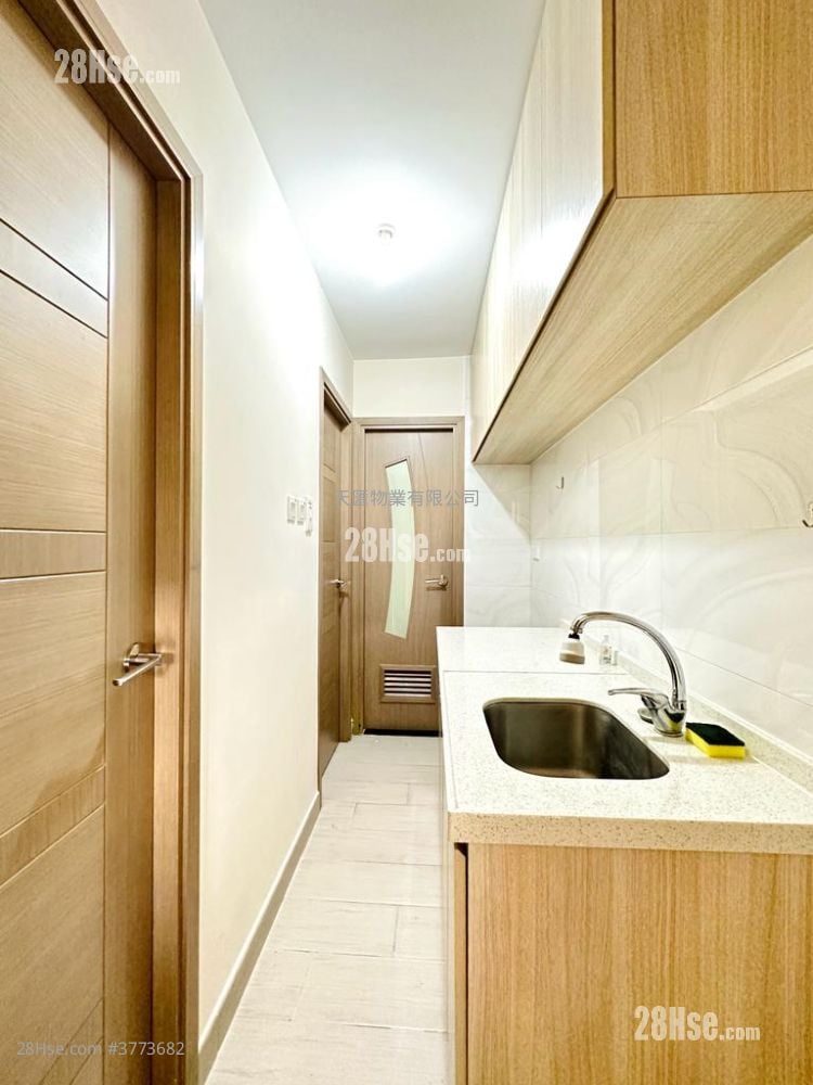 Village Sell 2 Bedrooms , 1 Bathroom 363 ft²