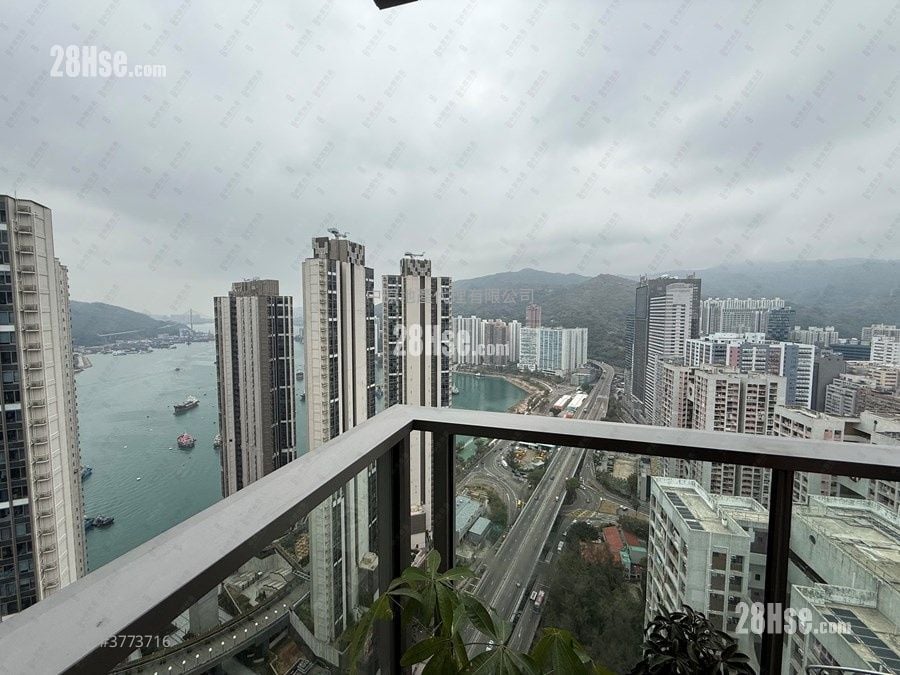 Parc City Sell 3 Bedrooms , 1 Bathroom 838 ft²