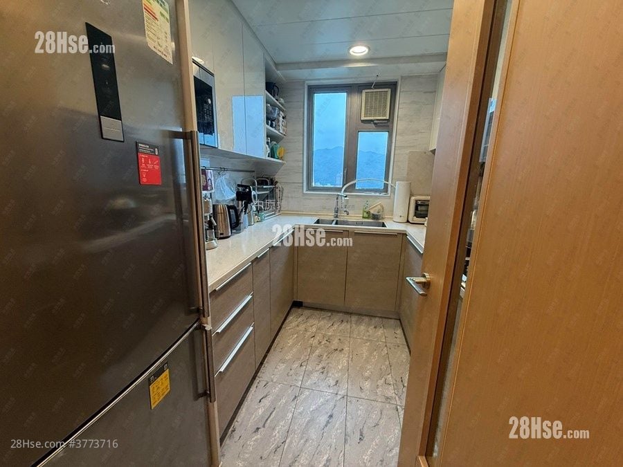 Parc City Sell 3 Bedrooms , 1 Bathroom 838 ft²