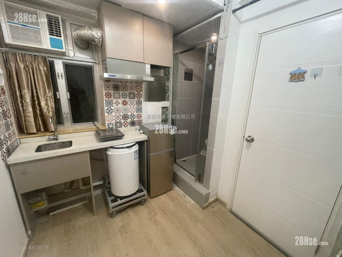 远东大厦 租盘 160 平方尺