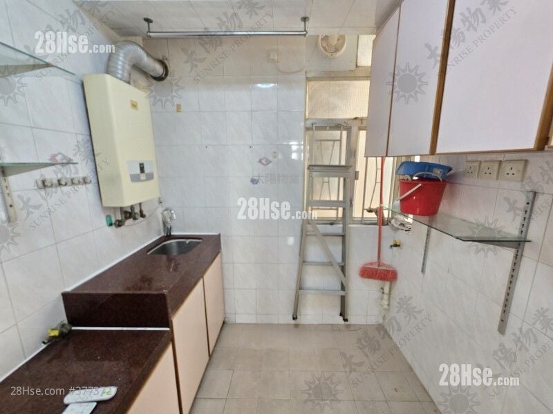 Whampoa Estate Sell 2 Bedrooms 380 ft²