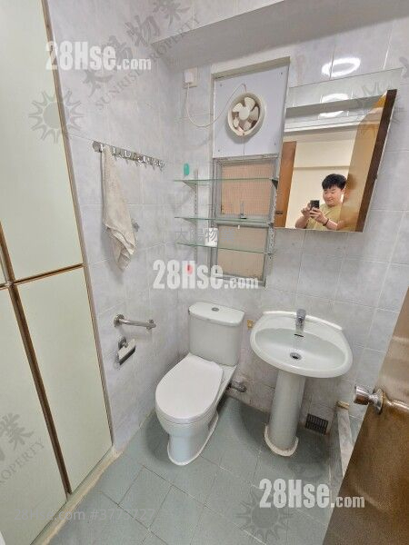 Whampoa Estate Sell 2 Bedrooms 380 ft²