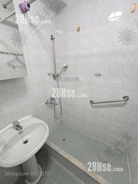 Whampoa Estate Sell 2 Bedrooms 380 ft²