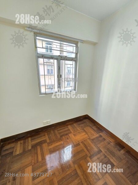 Whampoa Estate Sell 2 Bedrooms 380 ft²