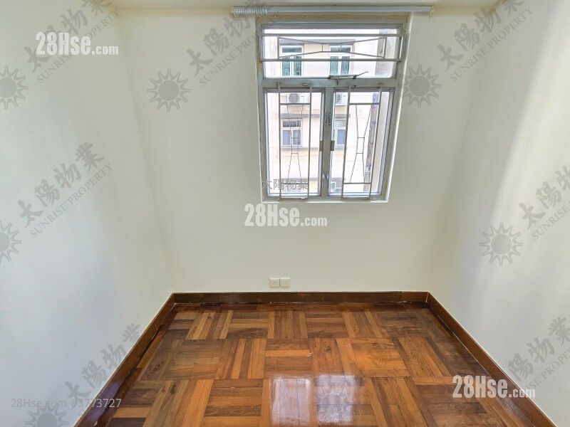 Whampoa Estate Sell 2 Bedrooms 380 ft²