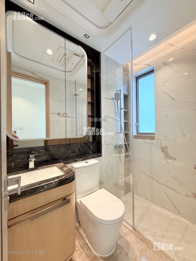 Villa Garda Iii Sell 2 Bedrooms 457 ft²