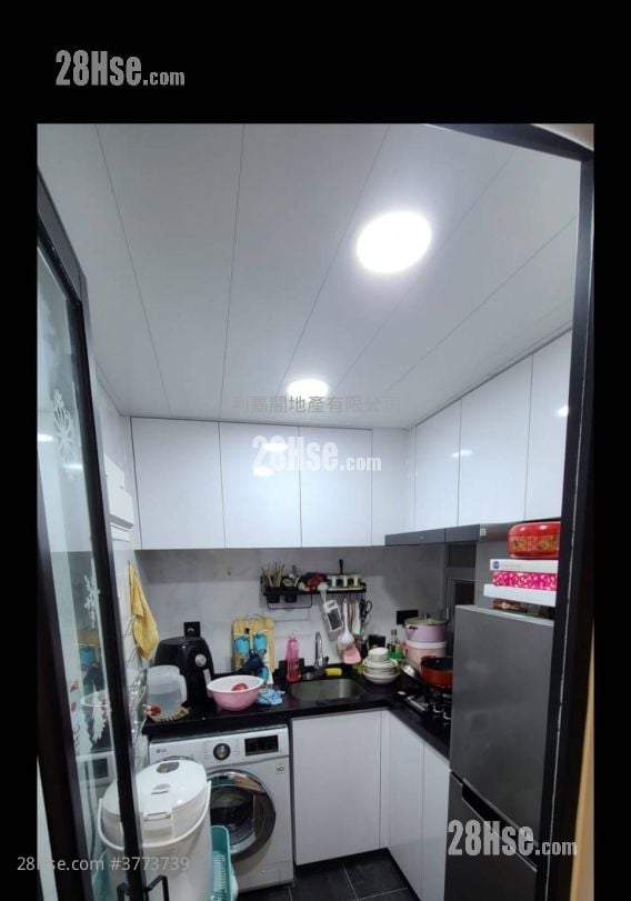 冠丰大厦 售盘 2 房 , 1 浴室 329 平方尺