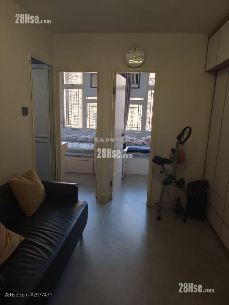 Fung Chuen Court Sell 2 Bedrooms , 1 Bathroom 385 ft²