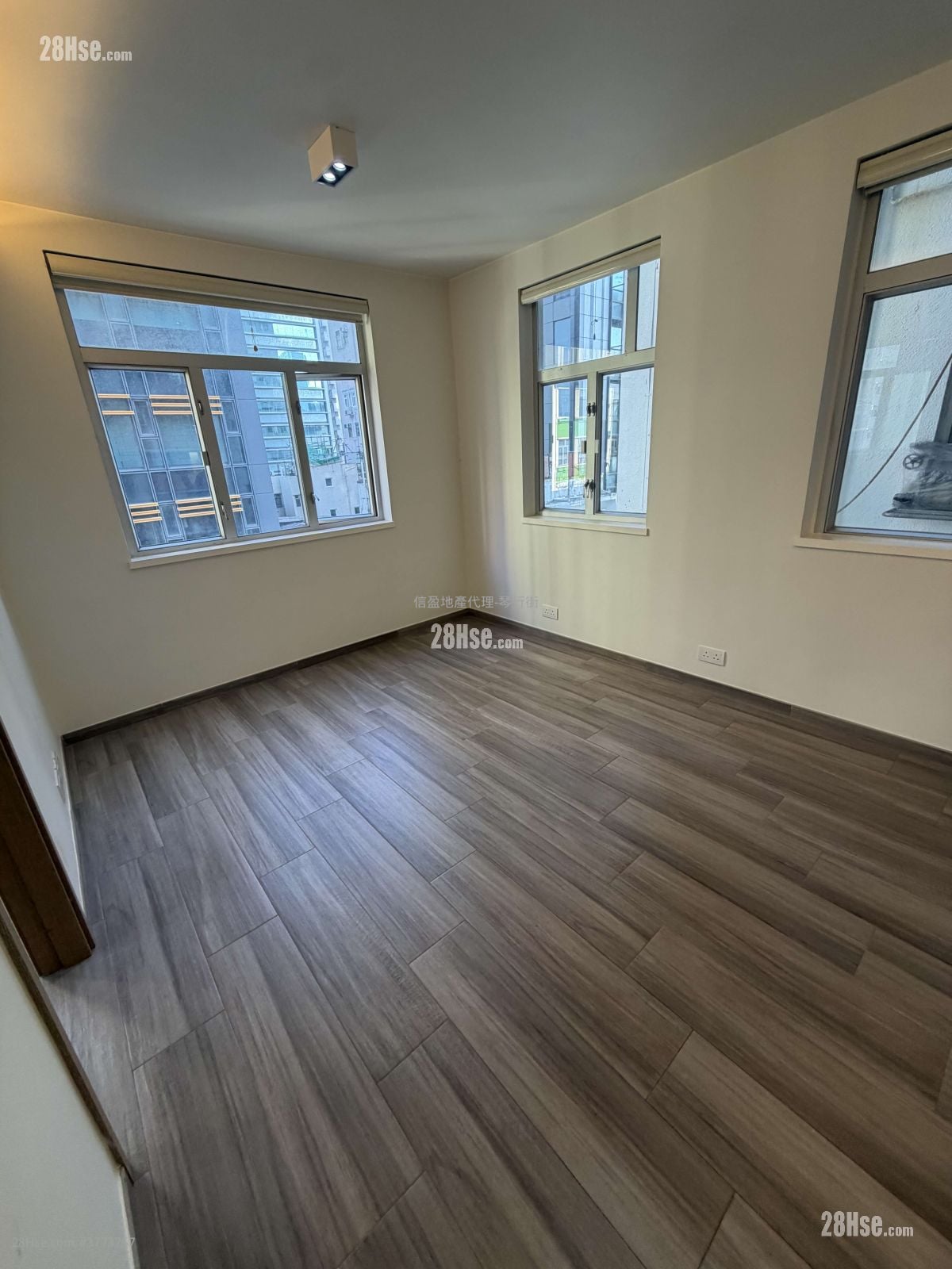 Viking Garden Sell 2 Bedrooms , 1 Bathroom 457 ft²