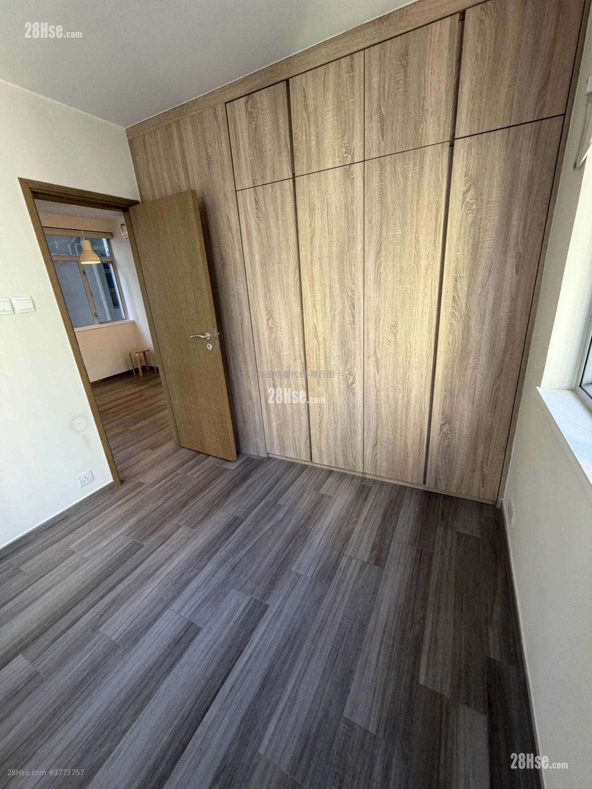 Viking Garden Sell 2 Bedrooms , 1 Bathroom 457 ft²