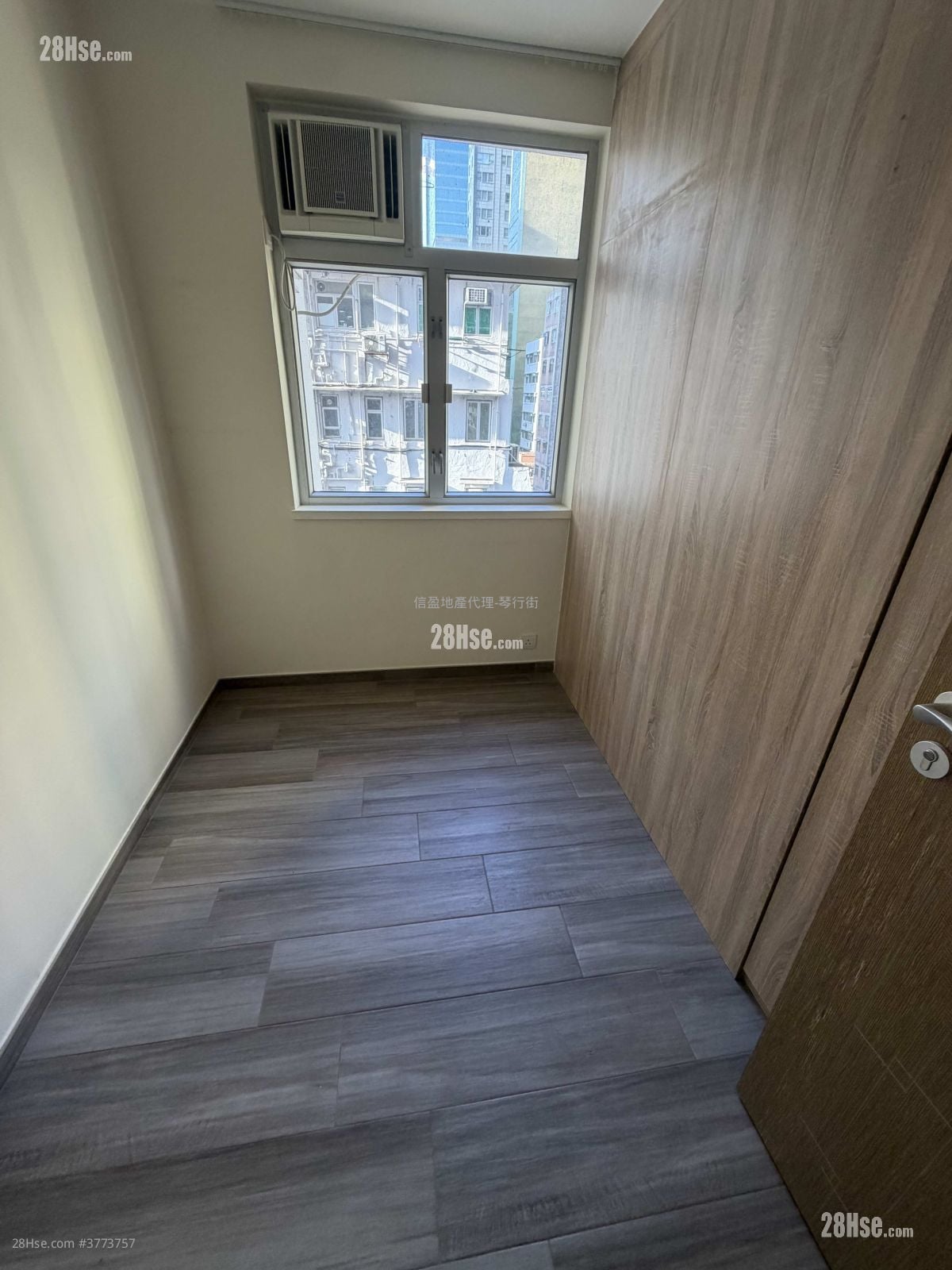 Viking Garden Sell 2 Bedrooms , 1 Bathroom 457 ft²