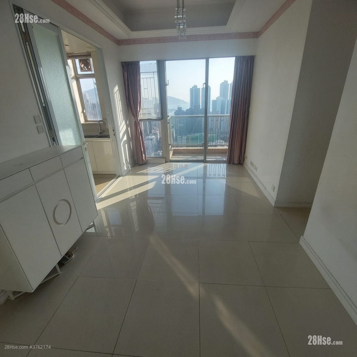 海峯 售盘 3 房 , 2 浴室 716 平方尺