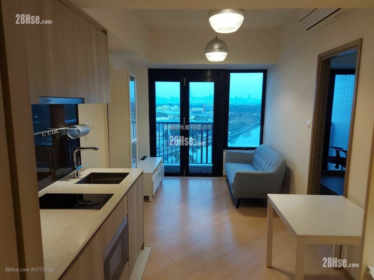 Twin Regency Sell 1 Bedroom , 1 Bathroom 373 ft²