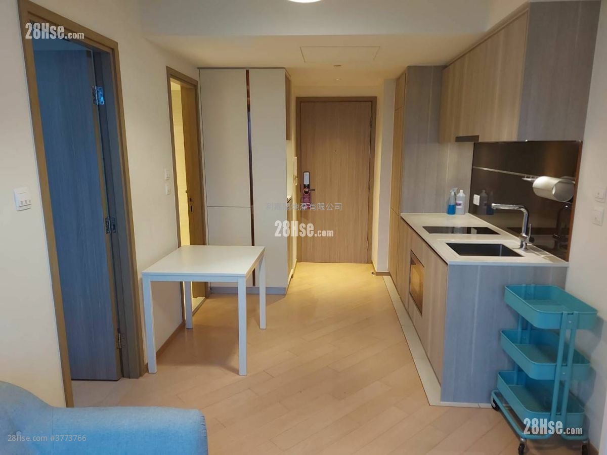 Twin Regency Sell 1 Bedroom , 1 Bathroom 373 ft²