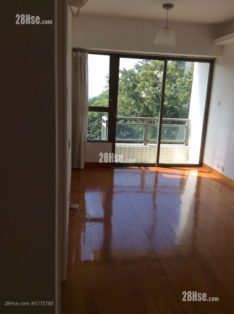 厅: 爱琴湾 租盘 2 房 , 1 浴室 481 平方尺