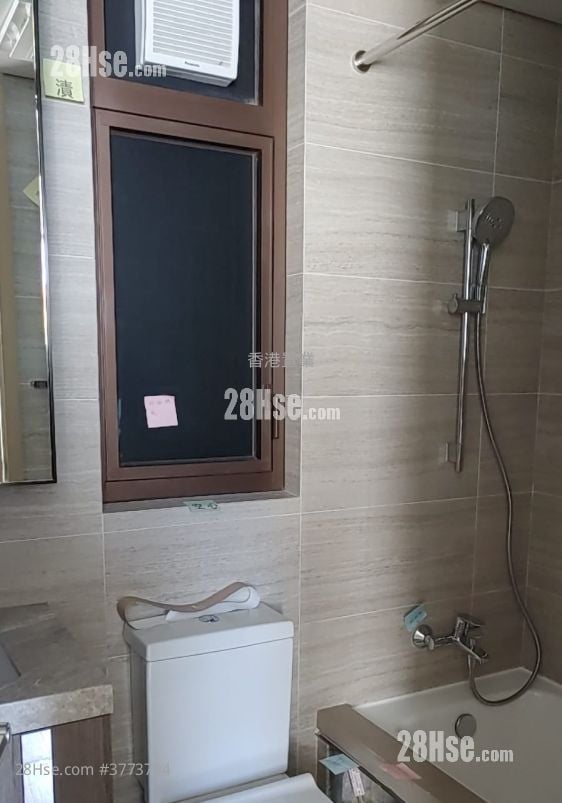 Lp6 Sell 3 Bedrooms , 2 Bathrooms 644 ft²