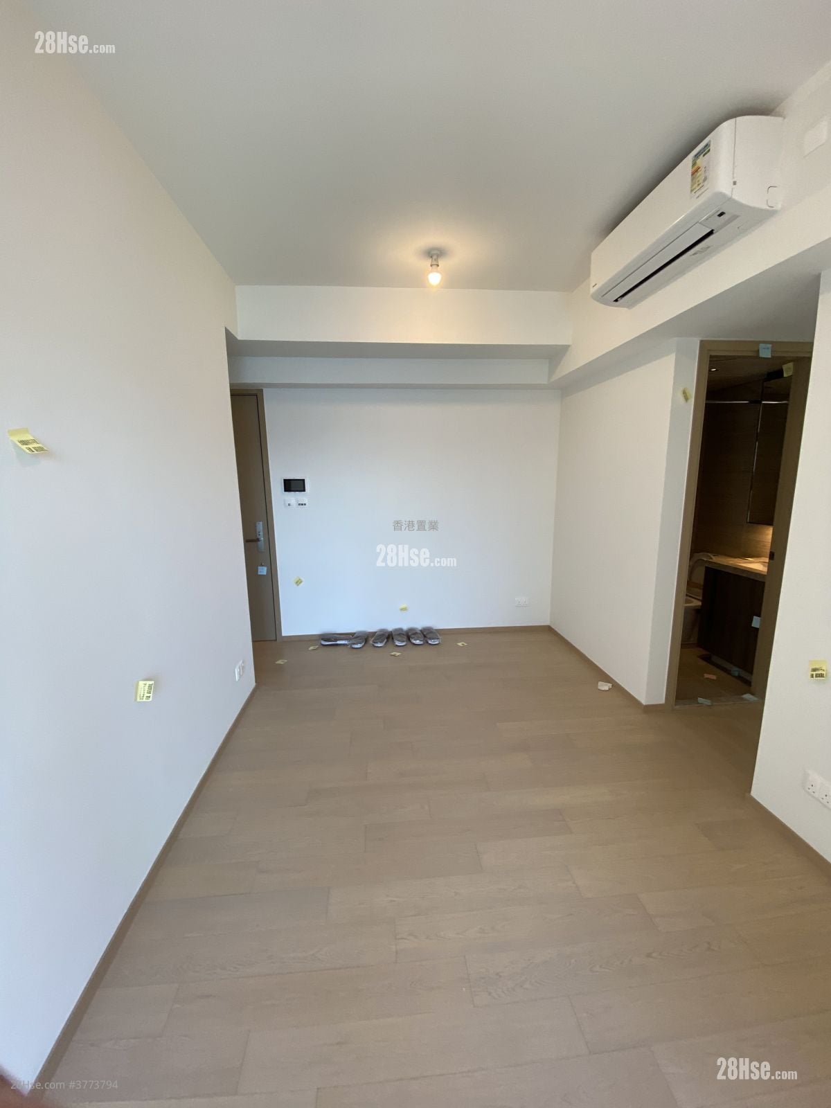 Lp6 Sell 3 Bedrooms , 2 Bathrooms 644 ft²