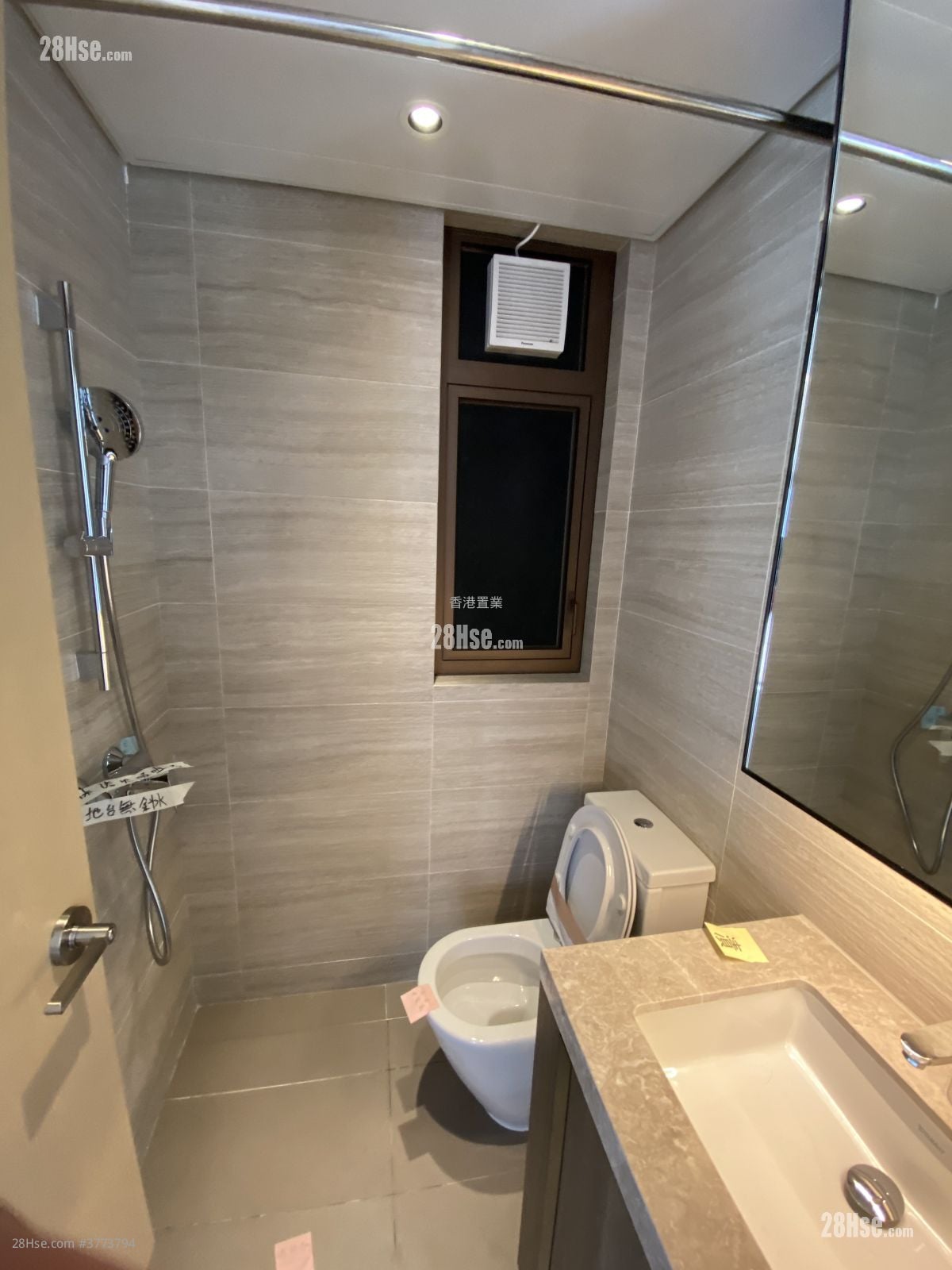 Lp6 Sell 3 Bedrooms , 2 Bathrooms 644 ft²