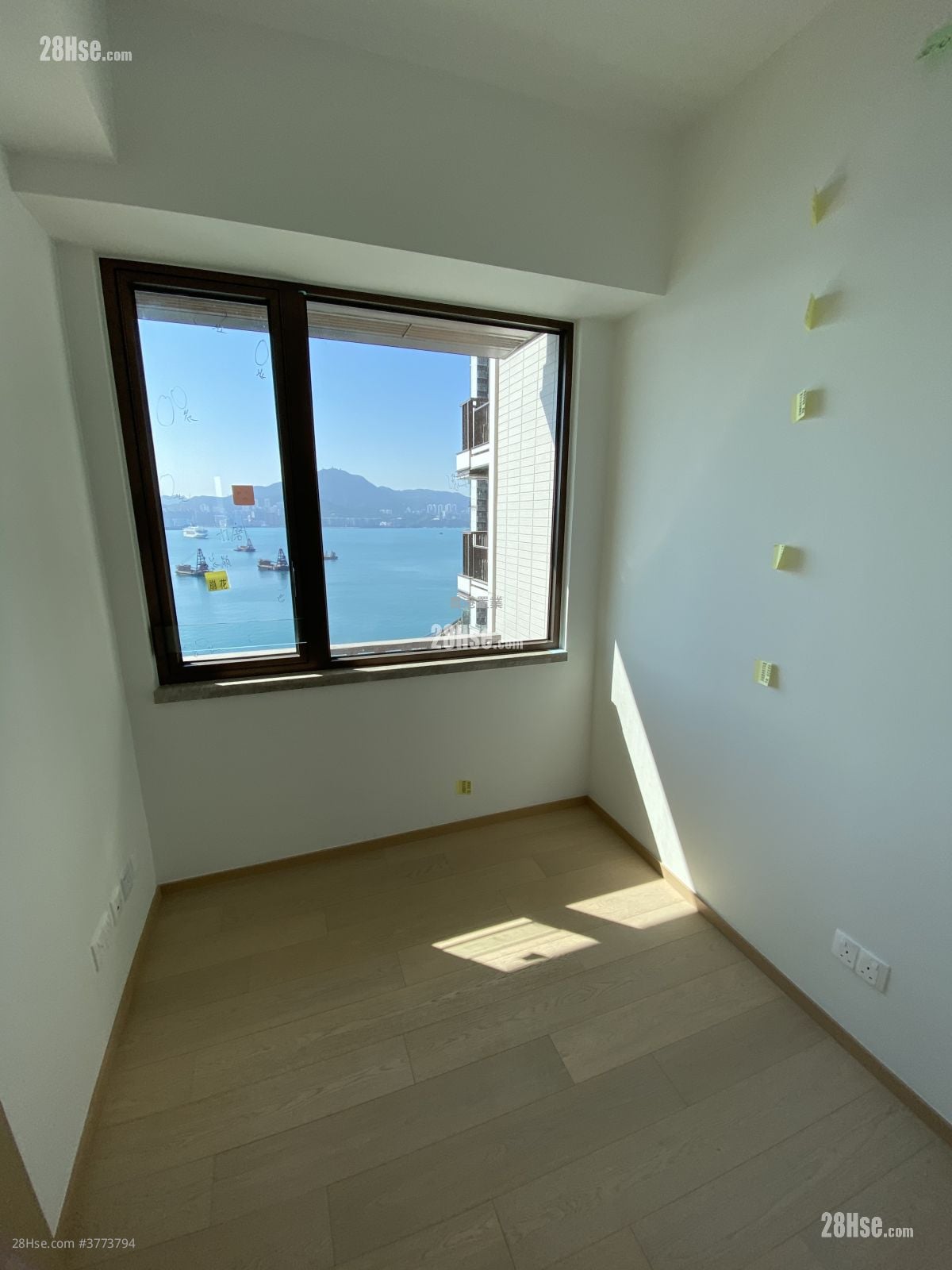 Lp6 Sell 3 Bedrooms , 2 Bathrooms 644 ft²