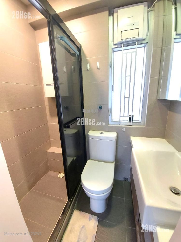 Tai Wo Centre Sell 294 ft²