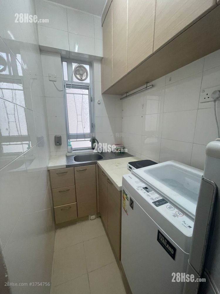 Tin Man Court Rental Studio , 1 Bathroom 284 ft²