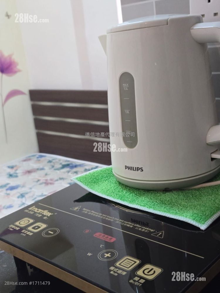 Tenement House Rental 1 Bathroom 100 ft²