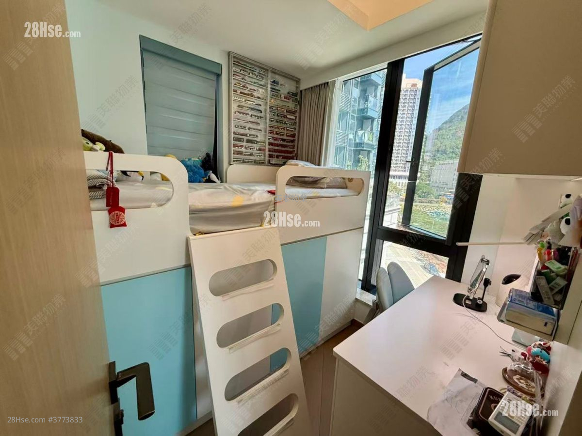 蔚蓝东岸 售盘 3 房 , 2 浴室 845 平方尺