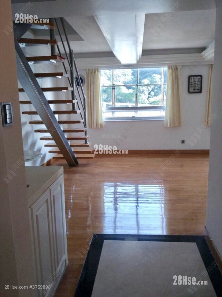 Eastland Heights Sell 2 Bedrooms , 2 Bathrooms 839 ft²