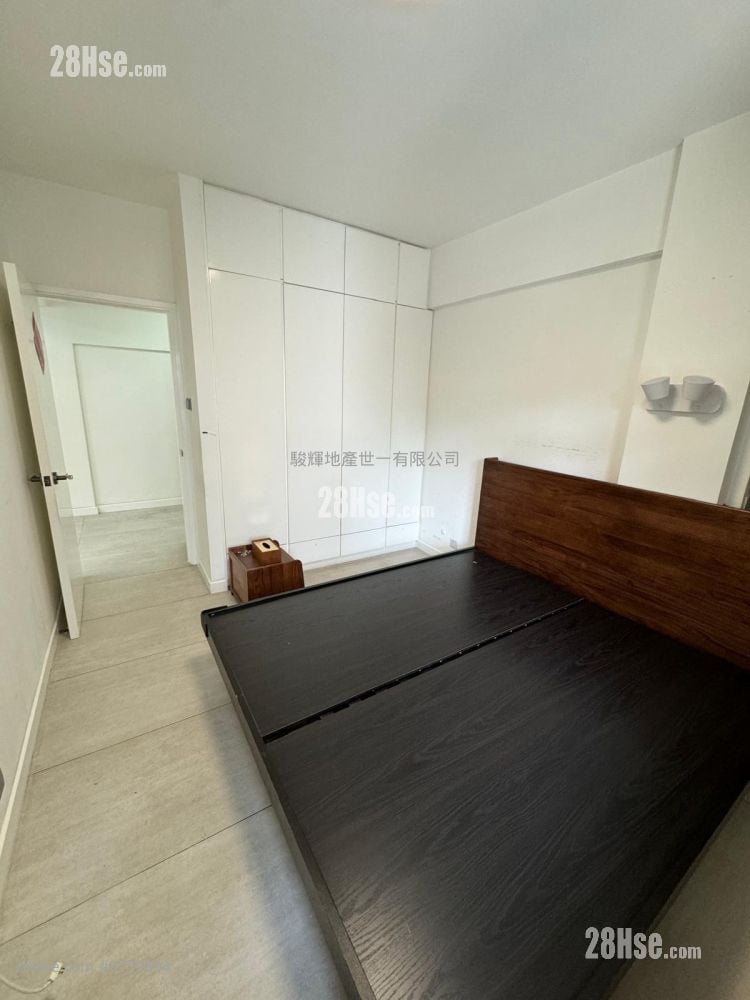 La Belle Mansion Sell 3 Bedrooms , 2 Bathrooms 1,184 ft²