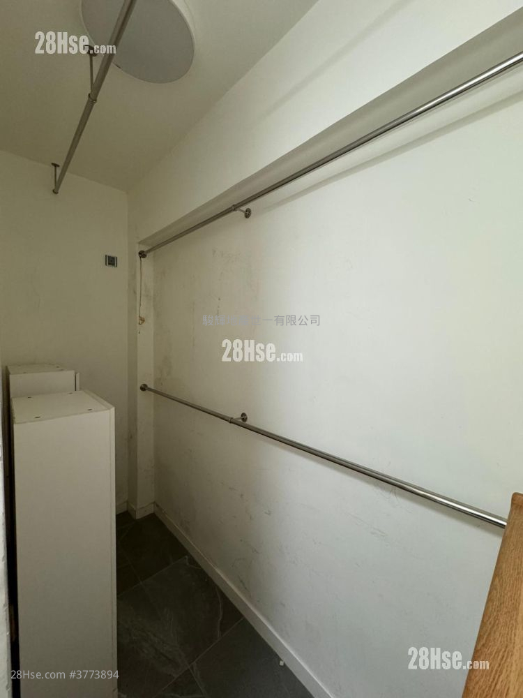 La Belle Mansion Sell 3 Bedrooms , 2 Bathrooms 1,184 ft²