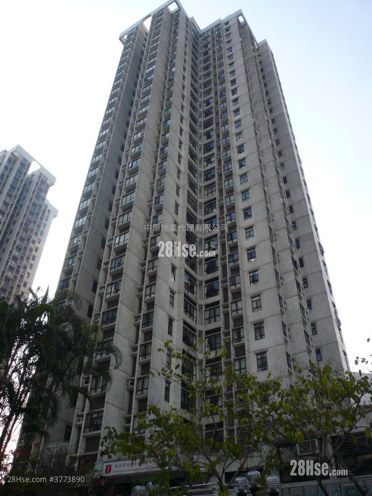 骏发花园 售盘 3 房 606 平方尺