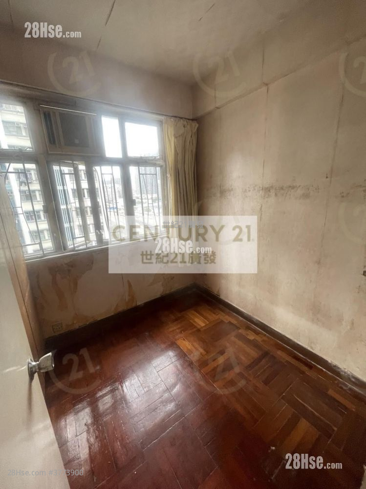 Shun Lee Building Sell 2 Bedrooms , 1 Bathroom 382 ft²