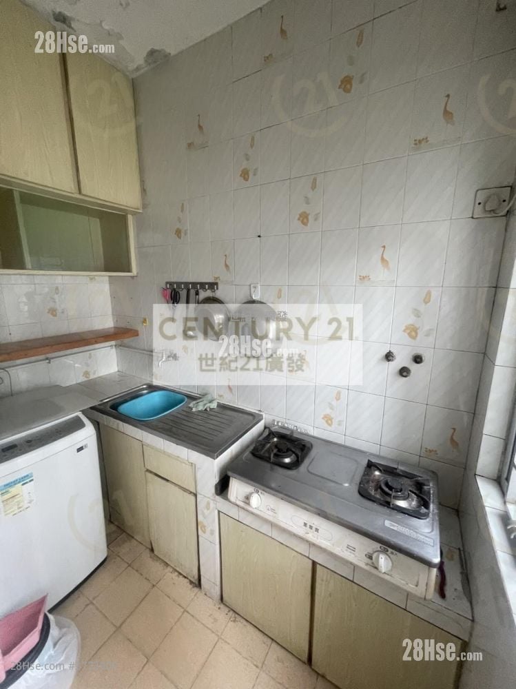 Shun Lee Building Sell 2 Bedrooms , 1 Bathroom 382 ft²