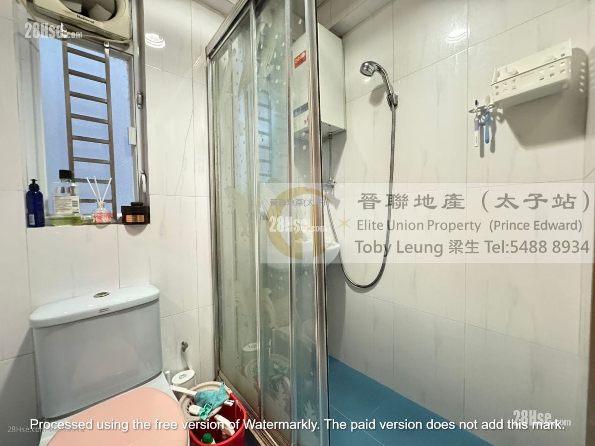 Lee Shing Building Sell 3 Bedrooms , 1 Bathroom 460 ft²