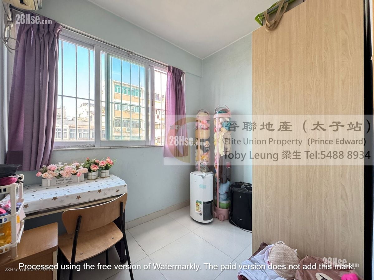 Lee Shing Building Sell 3 Bedrooms , 1 Bathroom 460 ft²