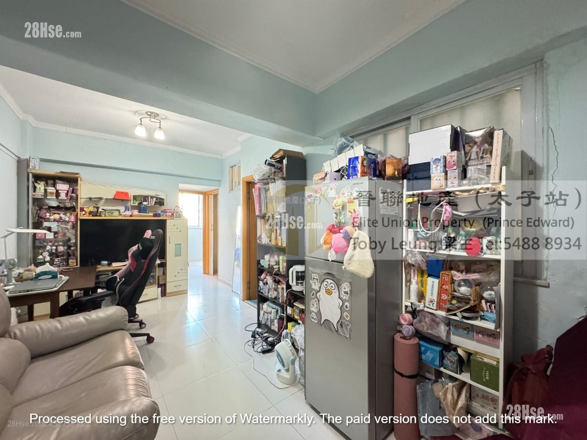 Lee Shing Building Sell 3 Bedrooms , 1 Bathroom 460 ft²